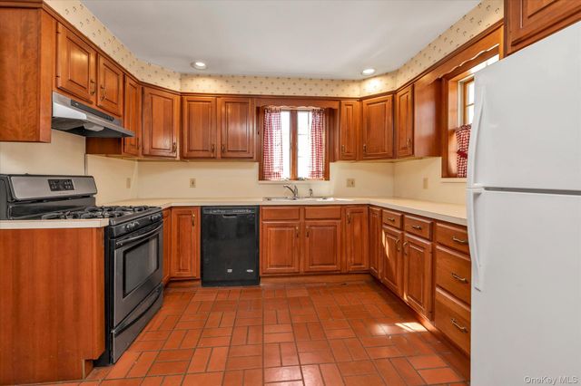 2530 Parkview Place, Baldwin, NY 11510