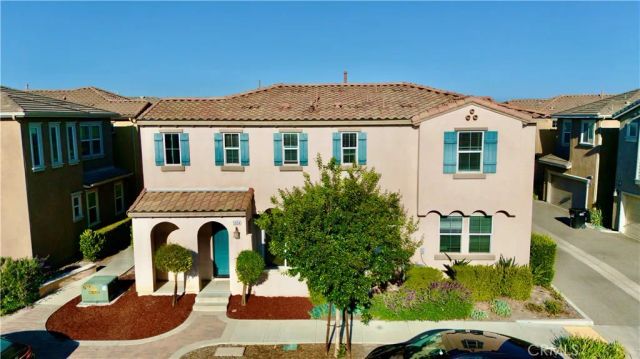 5934 Ginger Dr, Eastvale, CA 92880