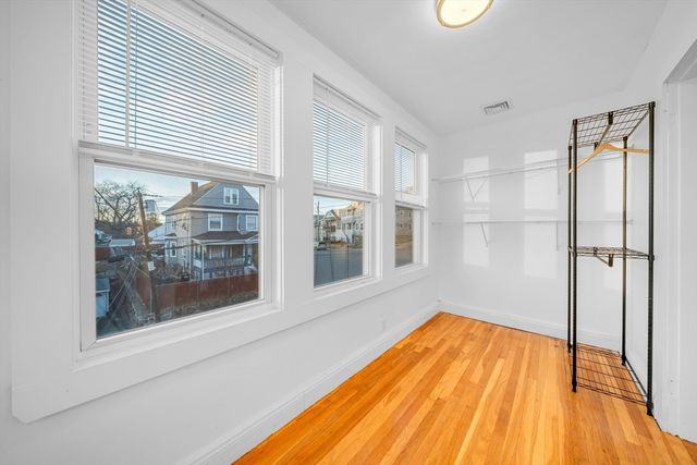 127 Henry Ave 2A, Lynn, MA 01902