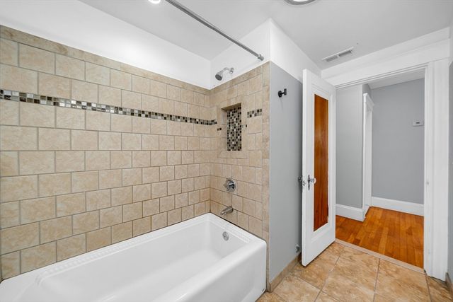 127 Henry Ave 2A, Lynn, MA 01902