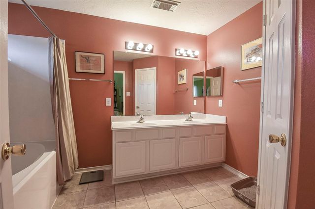 12259 Noco Drive, Tomball, TX 77375