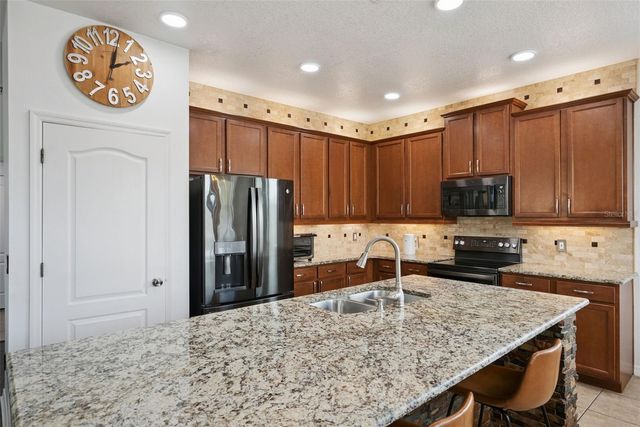 1996 LEATHER FERN DRIVE, Ocoee, FL 34761