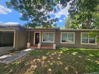 303 PILGRIM DR, San Antonio, TX 78213