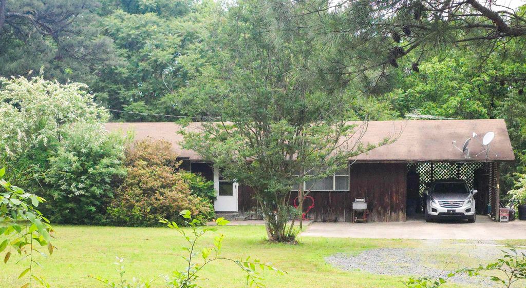 163 Junior Circle, Clinton, AR 72031