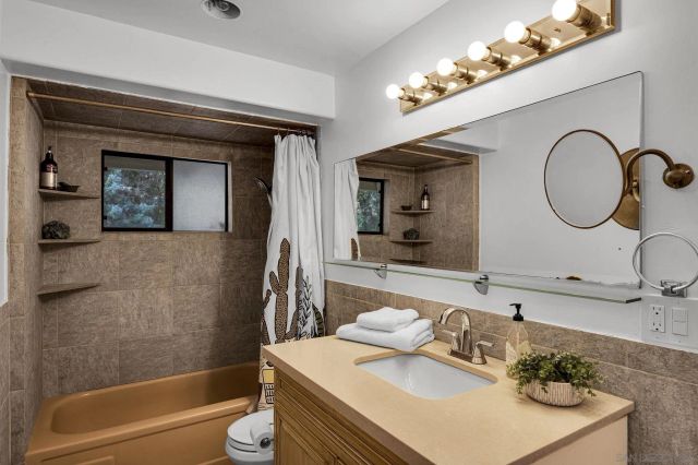9419 Mount Israel, Escondido, CA 92029
