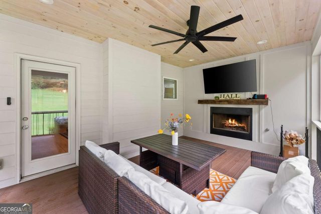 3513 Phoenix Cove Drive, Gainesville, GA 30506