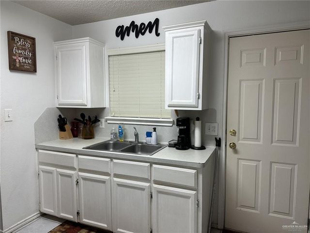 2104 Fairmont Avenue, Mcallen, TX 78504