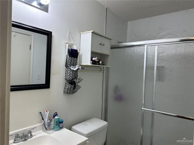 2104 Fairmont Avenue, Mcallen, TX 78504