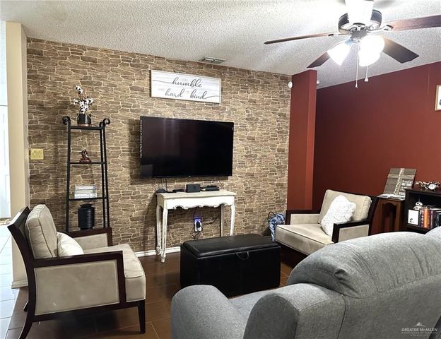 2104 Fairmont Avenue, Mcallen, TX 78504