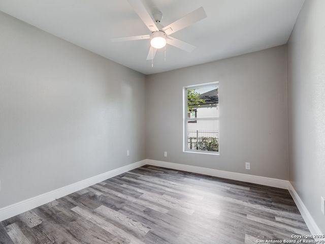 930 Schley Ave, San Antonio, TX 78210