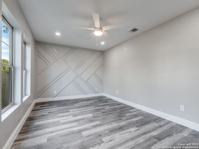 930 Schley Ave, San Antonio, TX 78210