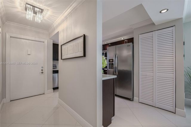 6200 NW 44th St 301, Lauderhill, FL 33319