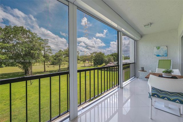 6200 NW 44th St 301, Lauderhill, FL 33319