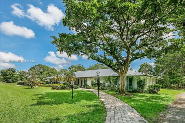 6200 NW 44th St 301, Lauderhill, FL 33319