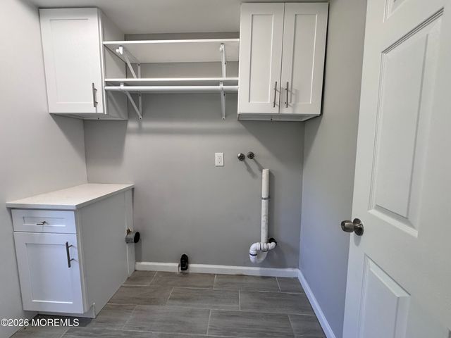 8 Palm Springs Court, Toms River, NJ 08753