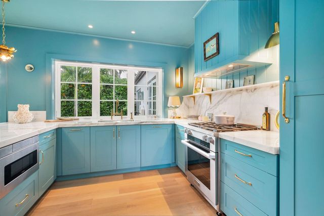 266 Colonial Lane, Palm Beach, FL 33480