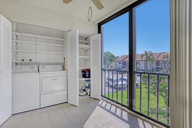 7690 Tahiti Lane 202, Lake Worth, FL 33467