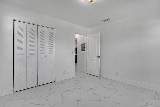 7690 Tahiti Lane 202, Lake Worth, FL 33467