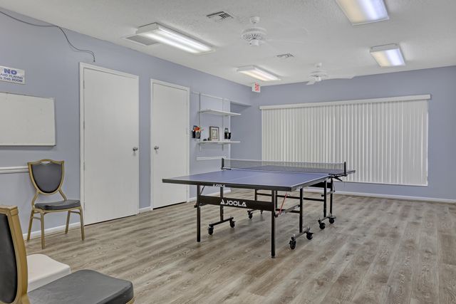 7690 Tahiti Lane 202, Lake Worth, FL 33467