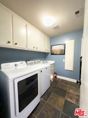 335 Morro Hills Road, Fallbrook, CA 92028