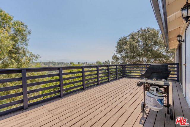 335 Morro Hills Road, Fallbrook, CA 92028