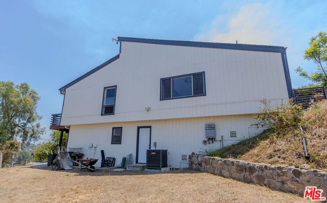 335 Morro Hills Road, Fallbrook, CA 92028