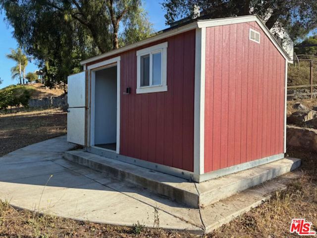 335 Morro Hills Road, Fallbrook, CA 92028
