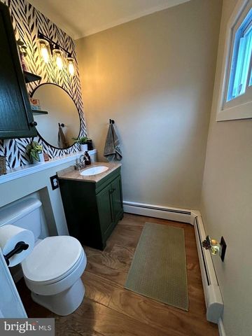 137 E ELM ST, Reading, PA 19607