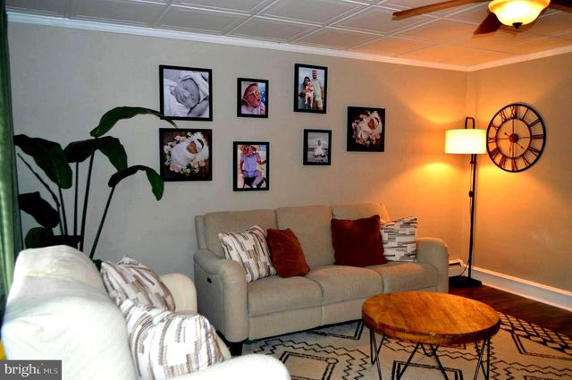 137 E ELM ST, Reading, PA 19607