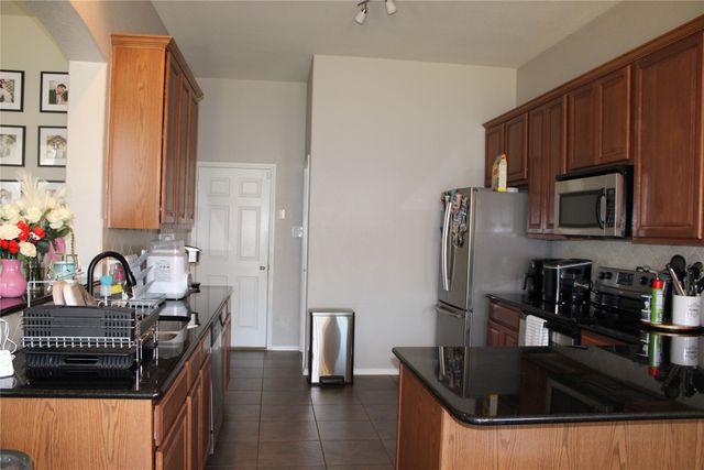 7537 Fresh Springs Road, Fort Worth, TX 76120