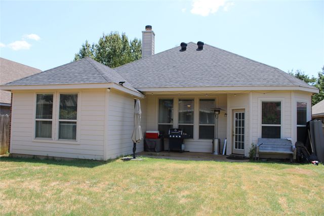 7537 Fresh Springs Road, Fort Worth, TX 76120