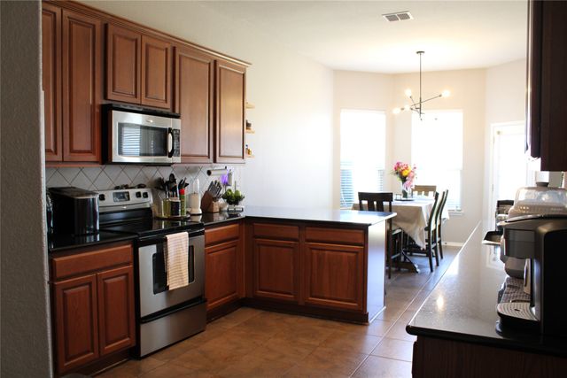 7537 Fresh Springs Road, Fort Worth, TX 76120
