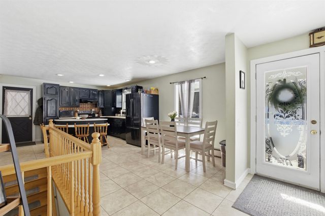 438 Canaan Hill Road, Canaan, VT 05903