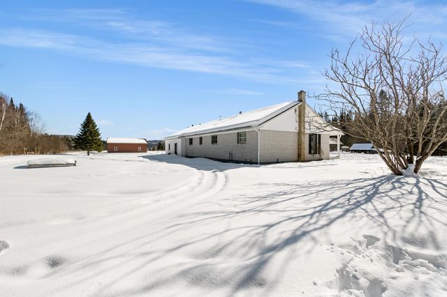 438 Canaan Hill Road, Canaan, VT 05903