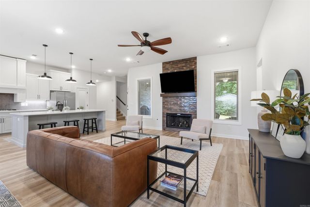 9748 Acorn Cove, Sherwood, AR 72120