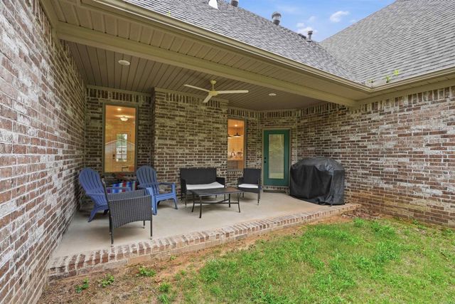 9748 Acorn Cove, Sherwood, AR 72120