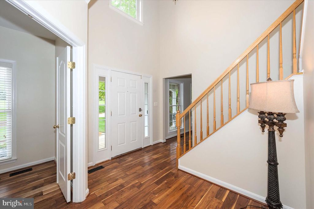 Image 10 of property listing at 4224 IROQUOIS DR, Westminster, MD 21157