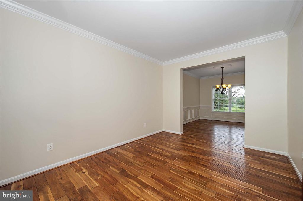 Image 16 of property listing at 4224 IROQUOIS DR, Westminster, MD 21157