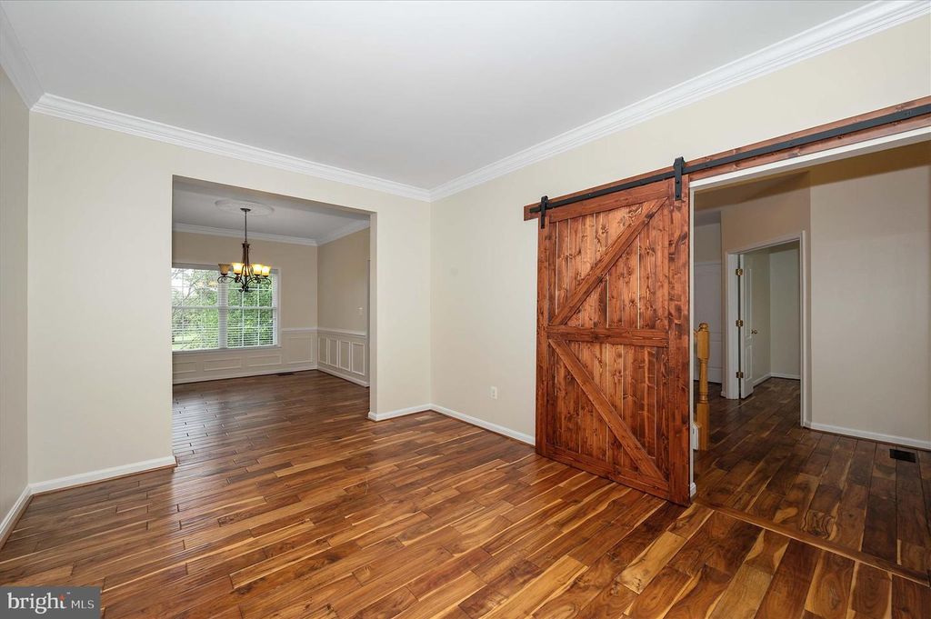 Image 17 of property listing at 4224 IROQUOIS DR, Westminster, MD 21157