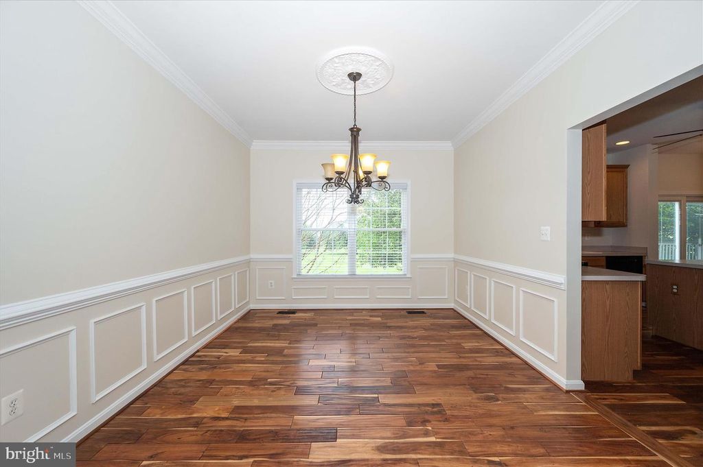 Image 18 of property listing at 4224 IROQUOIS DR, Westminster, MD 21157