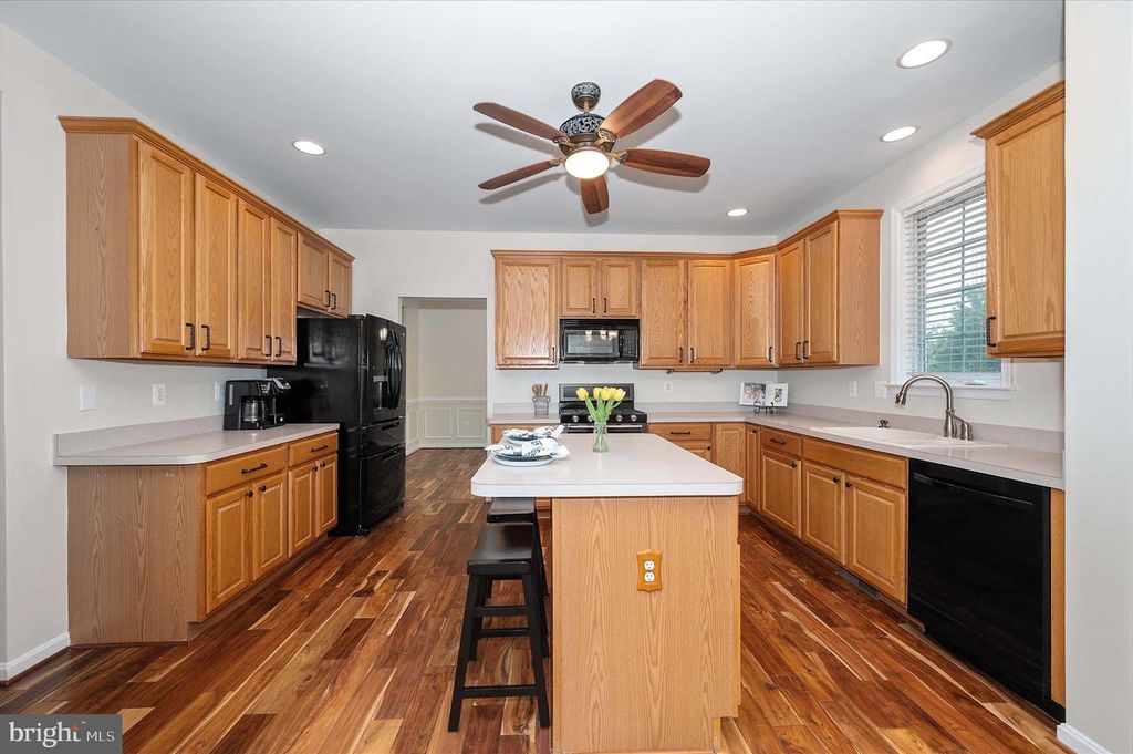 Image 23 of property listing at 4224 IROQUOIS DR, Westminster, MD 21157