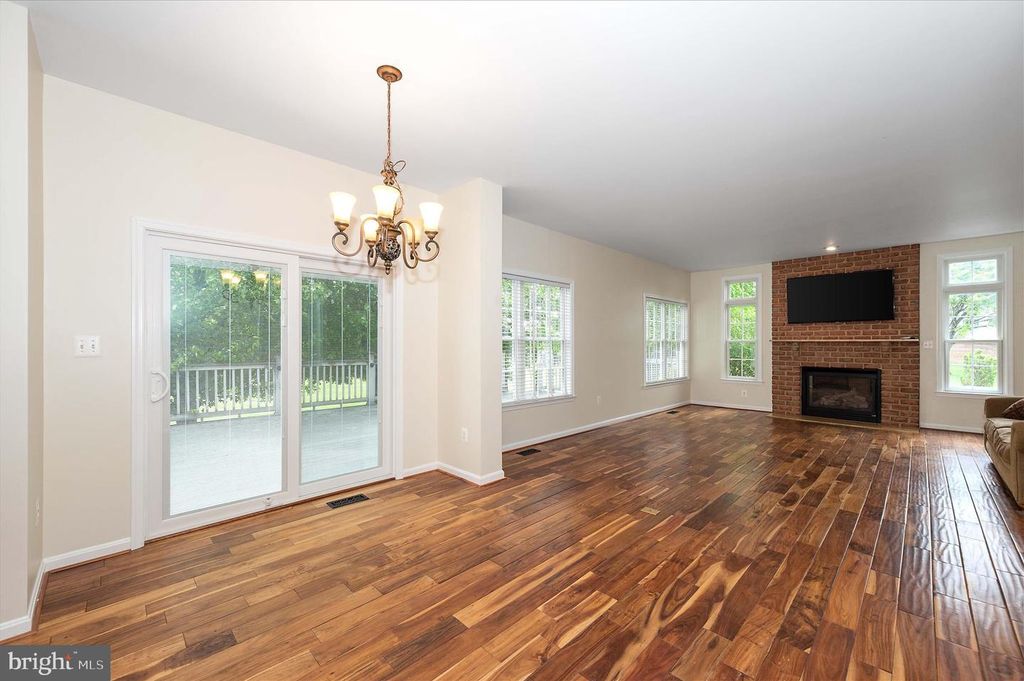 Image 31 of property listing at 4224 IROQUOIS DR, Westminster, MD 21157