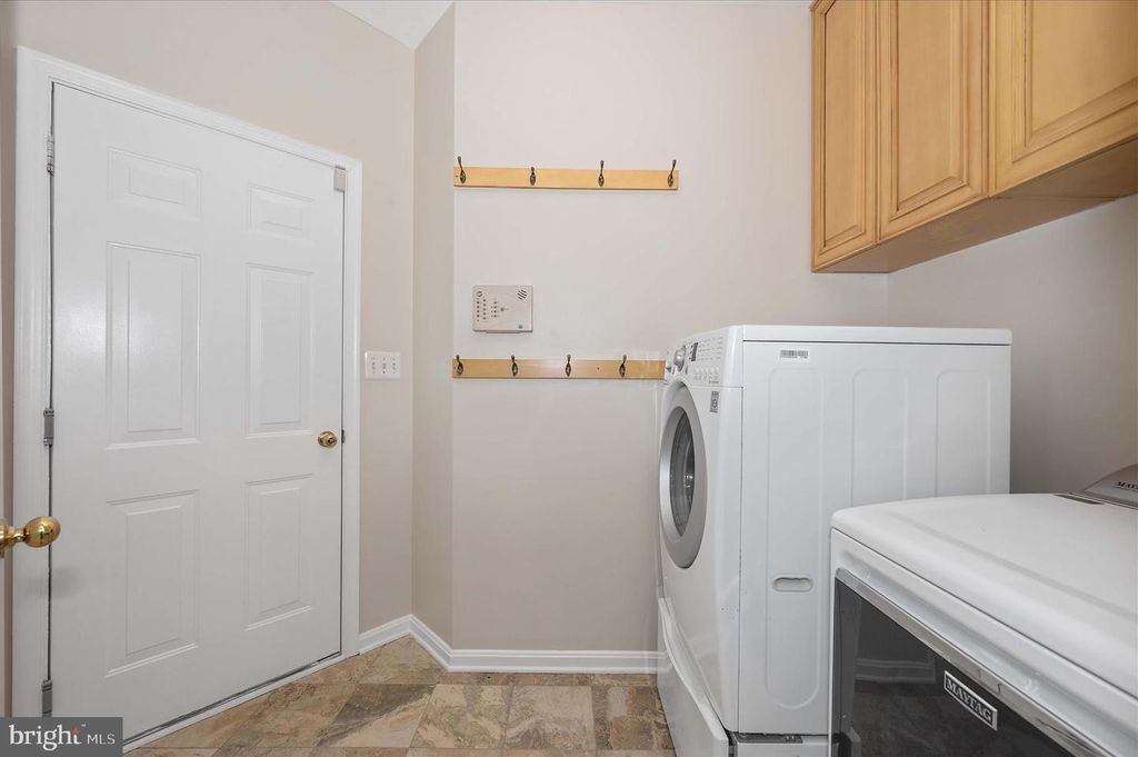 Image 37 of property listing at 4224 IROQUOIS DR, Westminster, MD 21157