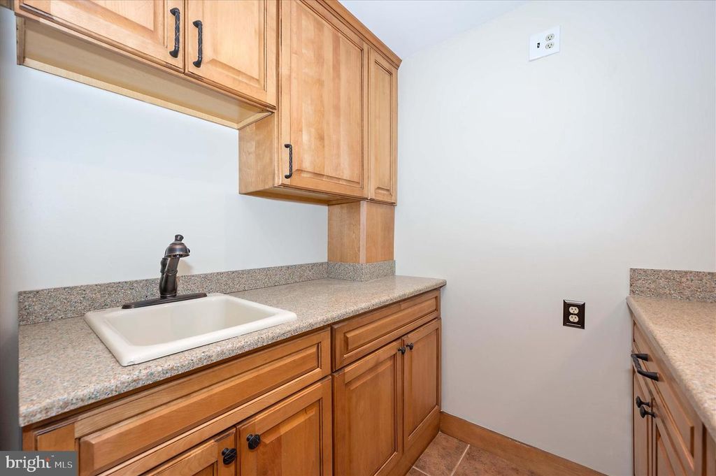 Image 64 of property listing at 4224 IROQUOIS DR, Westminster, MD 21157