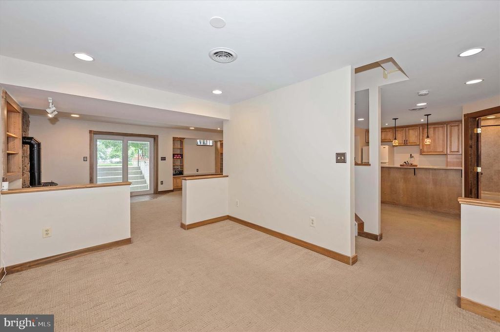 Image 67 of property listing at 4224 IROQUOIS DR, Westminster, MD 21157