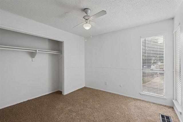 2160 Fleur De Lis Court, Arlington, TX 76012