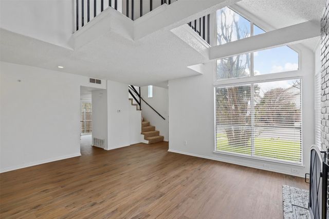 2160 Fleur De Lis Court, Arlington, TX 76012