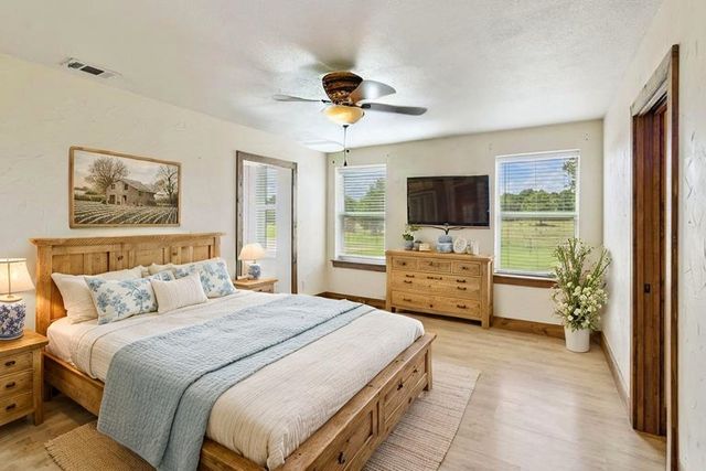 800 Vz County Road 2807, Mabank, TX 75147