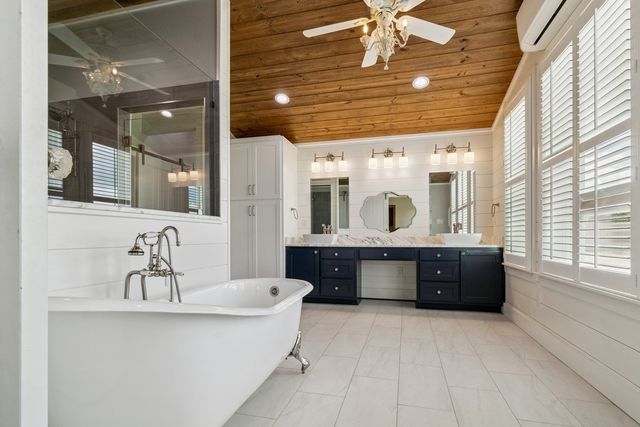 800 Vz County Road 2807, Mabank, TX 75147