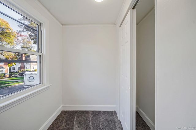 25 Oxford Drive, Freeport, NY 11520